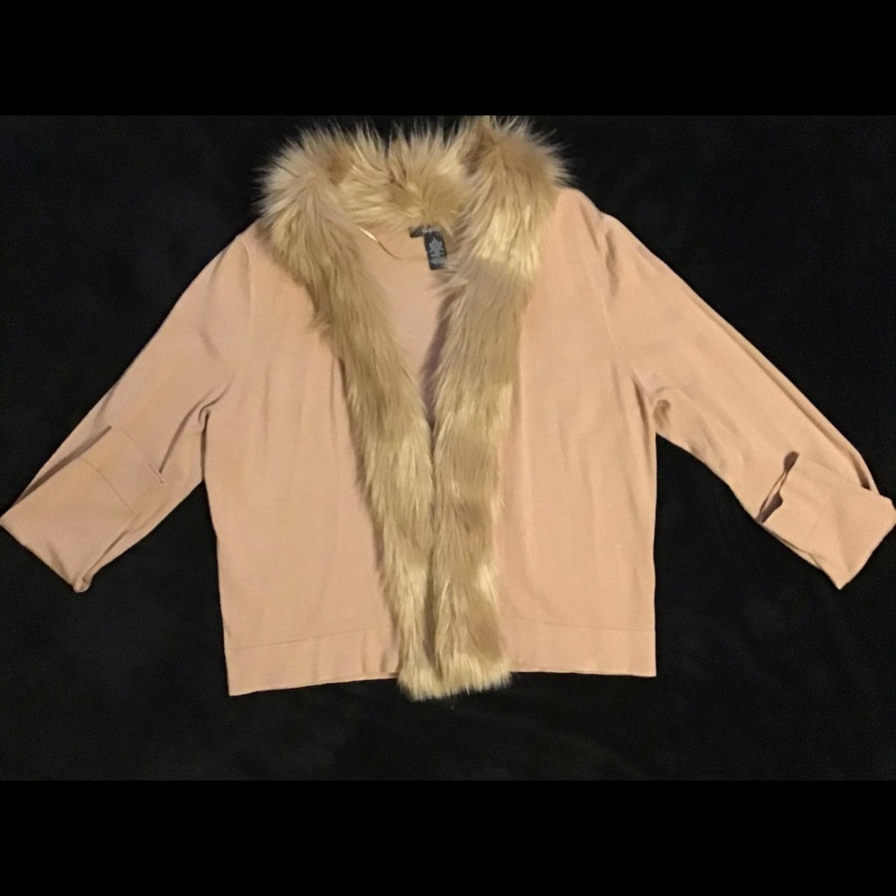 Women open front cardigan with faux fur collar